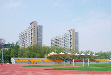 校园操场