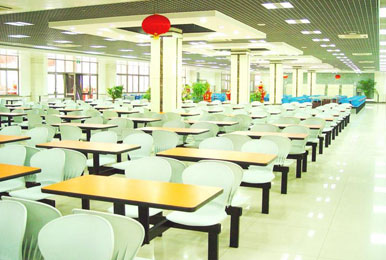 学校餐厅
